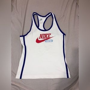 Small Nike Women’s vintage look tank top
